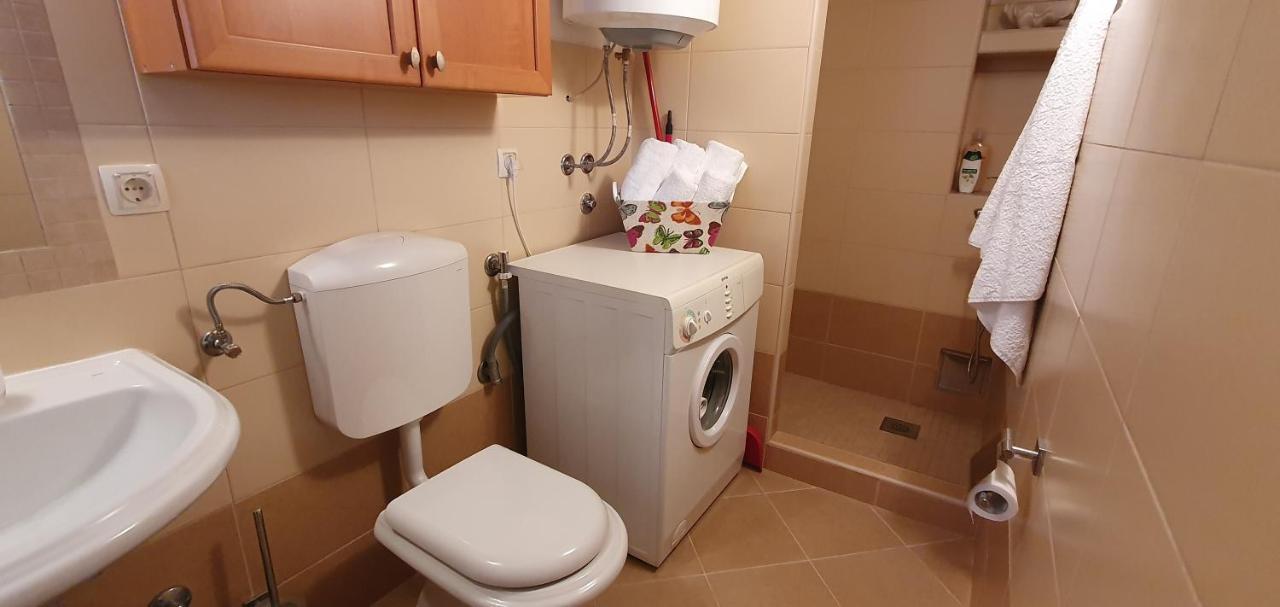 Apartman Karla Mostar Exteriör bild